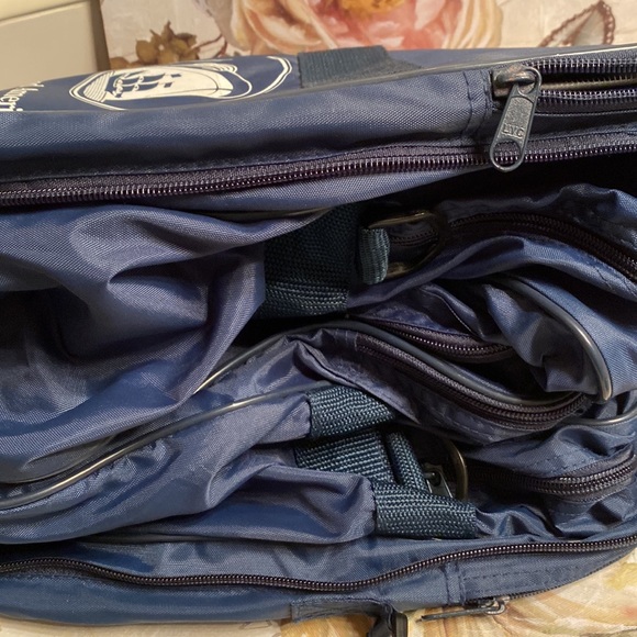 Holland America Navy & White collapsible tote - unused- 18” x 12” x 8” - Picture 12 of 13